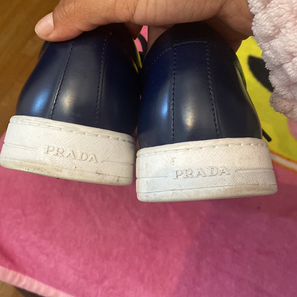 Prada shoes - Picture 6 of 7
